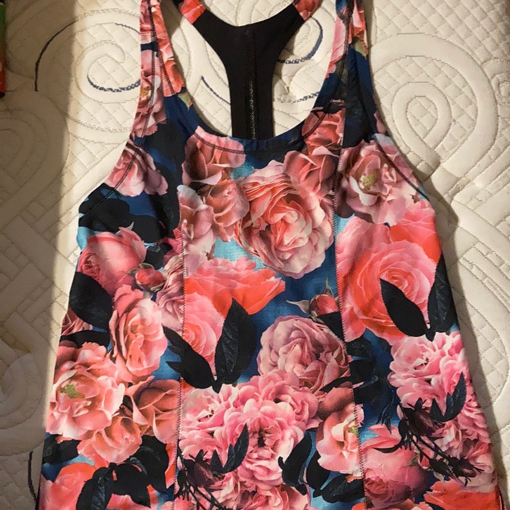 rose pattern athletic top